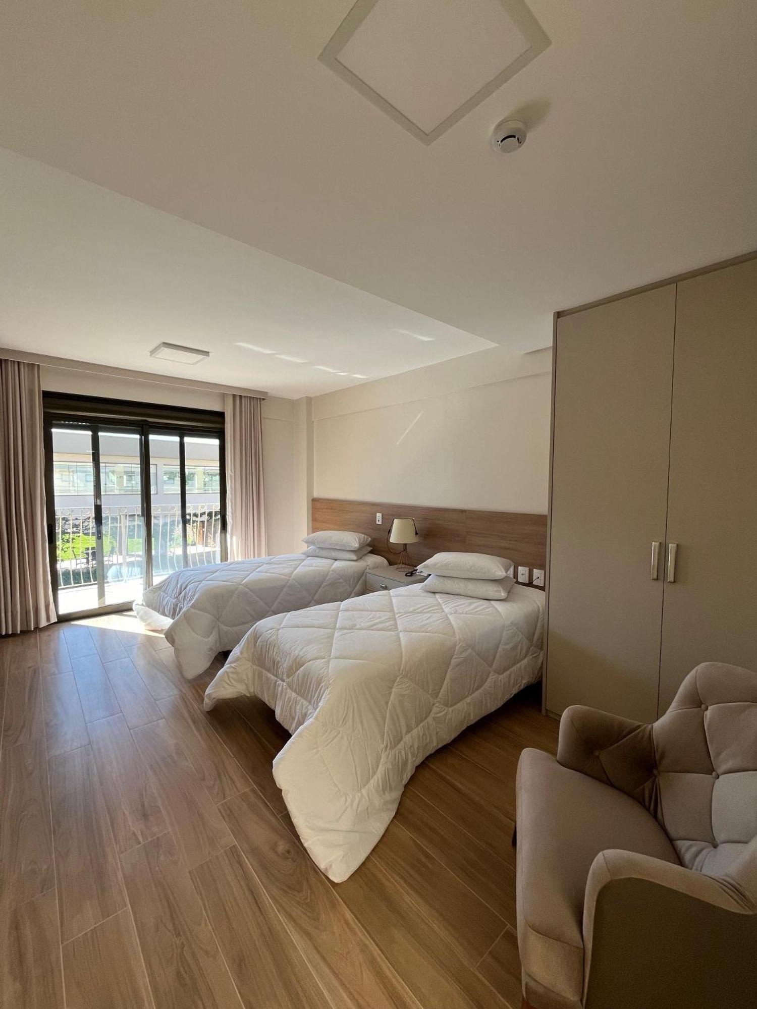 Ville Del Bosco Hotel São Marcos Esterno foto