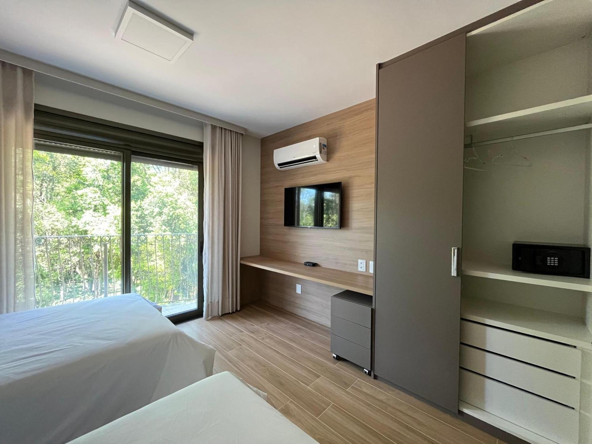Ville Del Bosco Hotel São Marcos Esterno foto